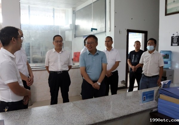 【图文】李余良督导调研乡村振兴示范片建设和生态环境保护工作
